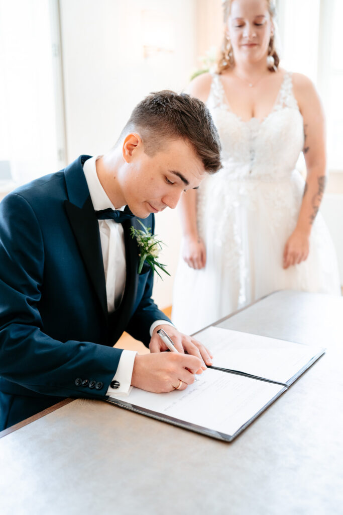 Hochzeiten, Hochzeit, Hochzeitsfotografie, Hochzeitsfotograf, Hochzeitsfotografin, natürliche Hochzeitsreportagen, Ludwigshafen, natürliche Hochzeitsfotografie, Ganztagesreportagen, Mannheim, Pfalz, Heidelberg, Frankfurt, Karlsruhe, Ludwigshafen, ewige Erinnerungen, eure Erinnerungen, kleine und große Momente, authentische Hochzeitsfotografie, Hochzeitsfotograf in der Nähe, Hochzeitsfotos Pfalz, Hochzeitsfotograf Hessen, Hochzeitsbilder Karlsruhe, Hochzeitsbilder Mannheim, Hochzeitsbilder Frankfurt, Hochzeitsfotos Saarland, natürliche Hochzeitsfotos, Hochzeitsfotos, Hochzeit Fotos, Hochzeitsshooting, After Wedding Shooting, After Wedding Fotos, besondere Fotos Hochzeit, Hochzeitsreportage, lebendige Hochzeitsfotos, ungestellte Hochzeitsfotos, Geschenk zur Hochzeit, Fotos Junggesellinnen Abschied, Junggesellinnenabschied, Bilder Junggesellinnen, Fotos nach der Hochzeit, authentische Fotografie, liebevolle Bilder